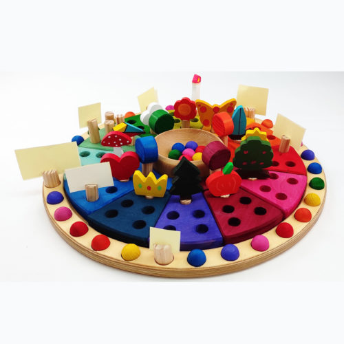 Calendario anual apilable con figuras montessori waldorf